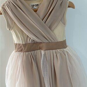 Toddler 2T STAR WARS Rey Jedi dress. Beautiful dress up Halloween birthday party